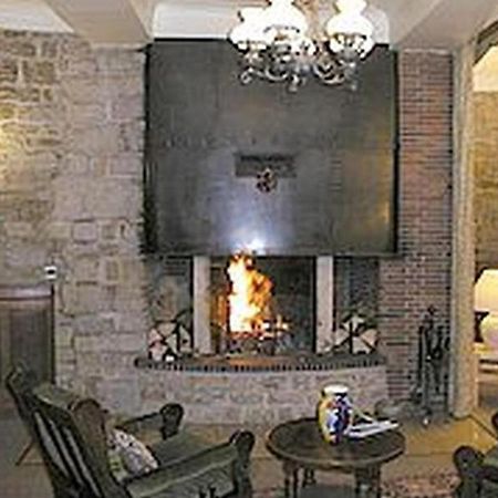 Hotel De Paris Poligny  Zewnętrze zdjęcie