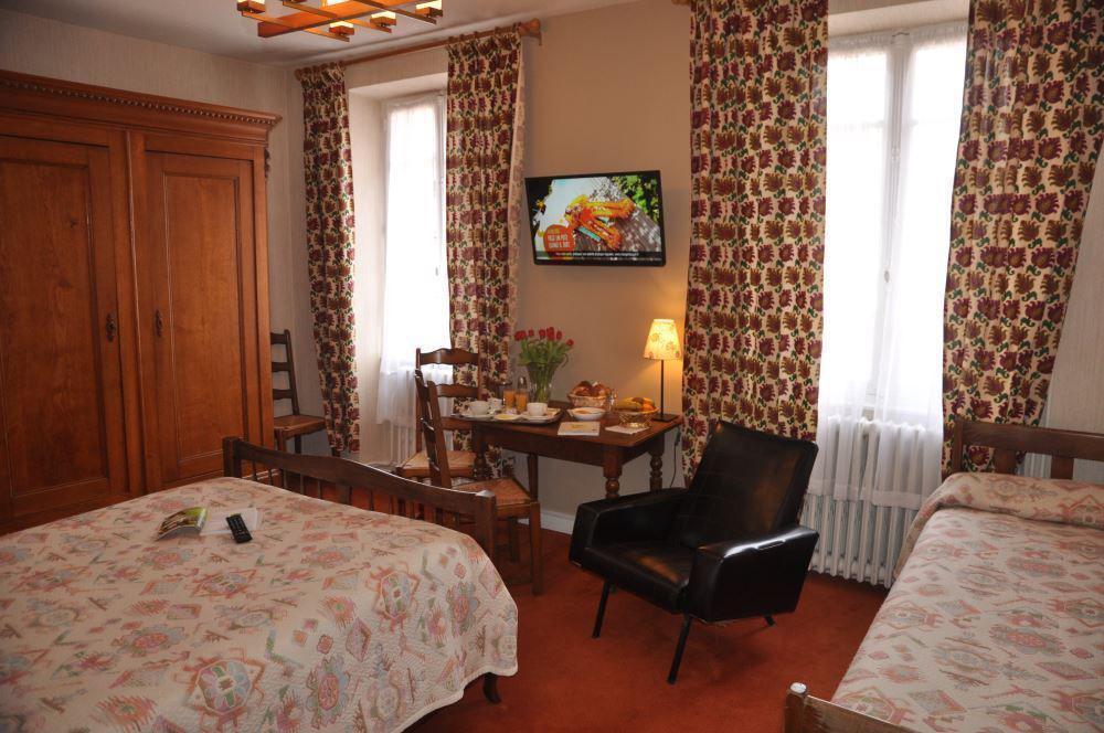 Hotel De Paris Poligny  Zewnętrze zdjęcie