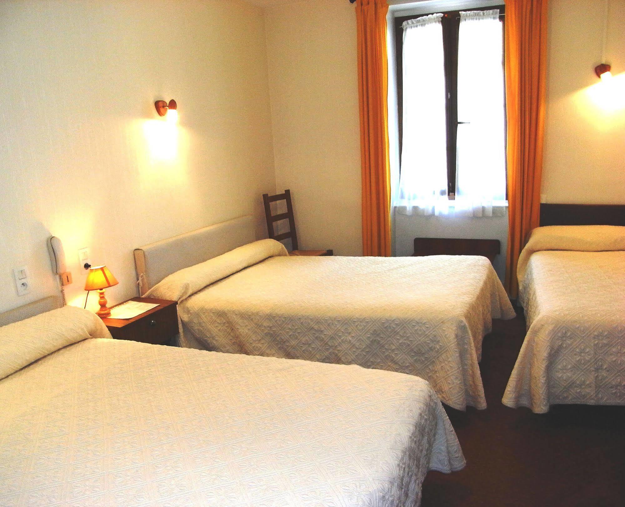Hotel De Paris Poligny  Zewnętrze zdjęcie